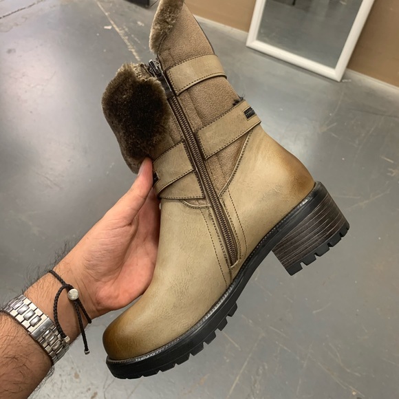 Women’s Faux Fur Lined Zipper and Buckle Detail Boots in Beige Faux Leather - Picture 12 of 16